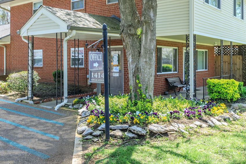 Poplar Village Apartments, 1414 Poplar Ave., Murfreesboro, TN RentCafe